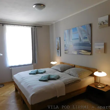 Vila Pod Lipami