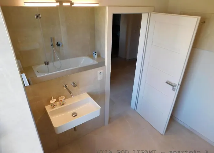 Vila Pod Lipami * Bruntal